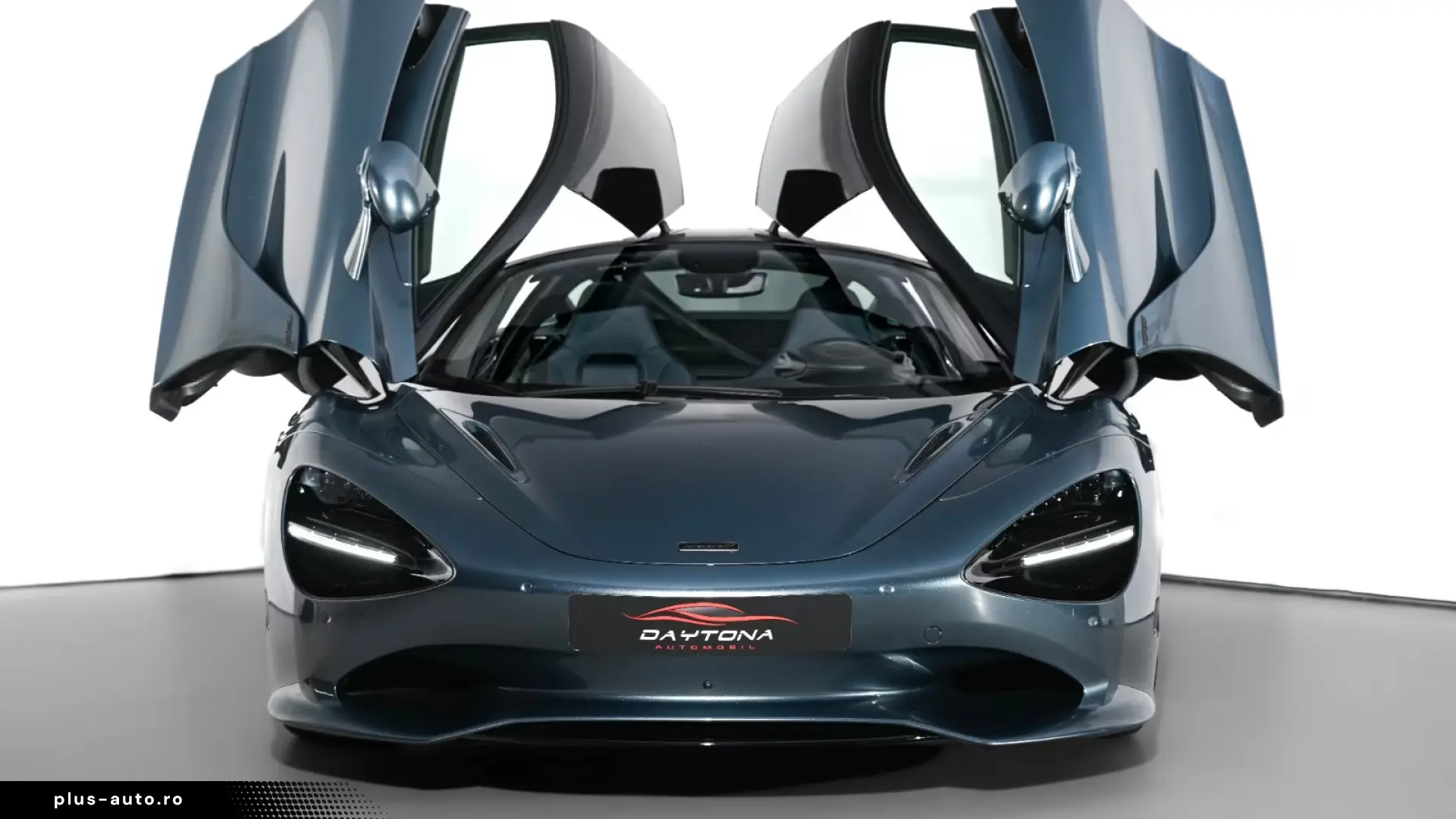 McLaren 750S   226 KM   TechLux   Carbon