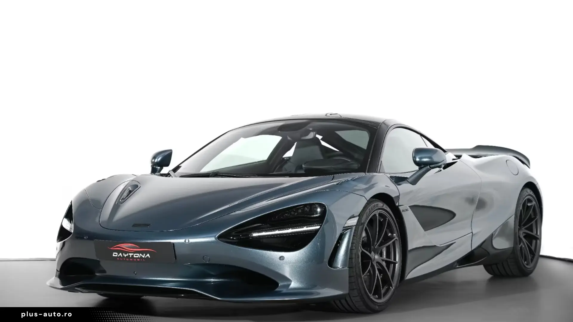 McLaren 750S   226 KM   TechLux   Carbon