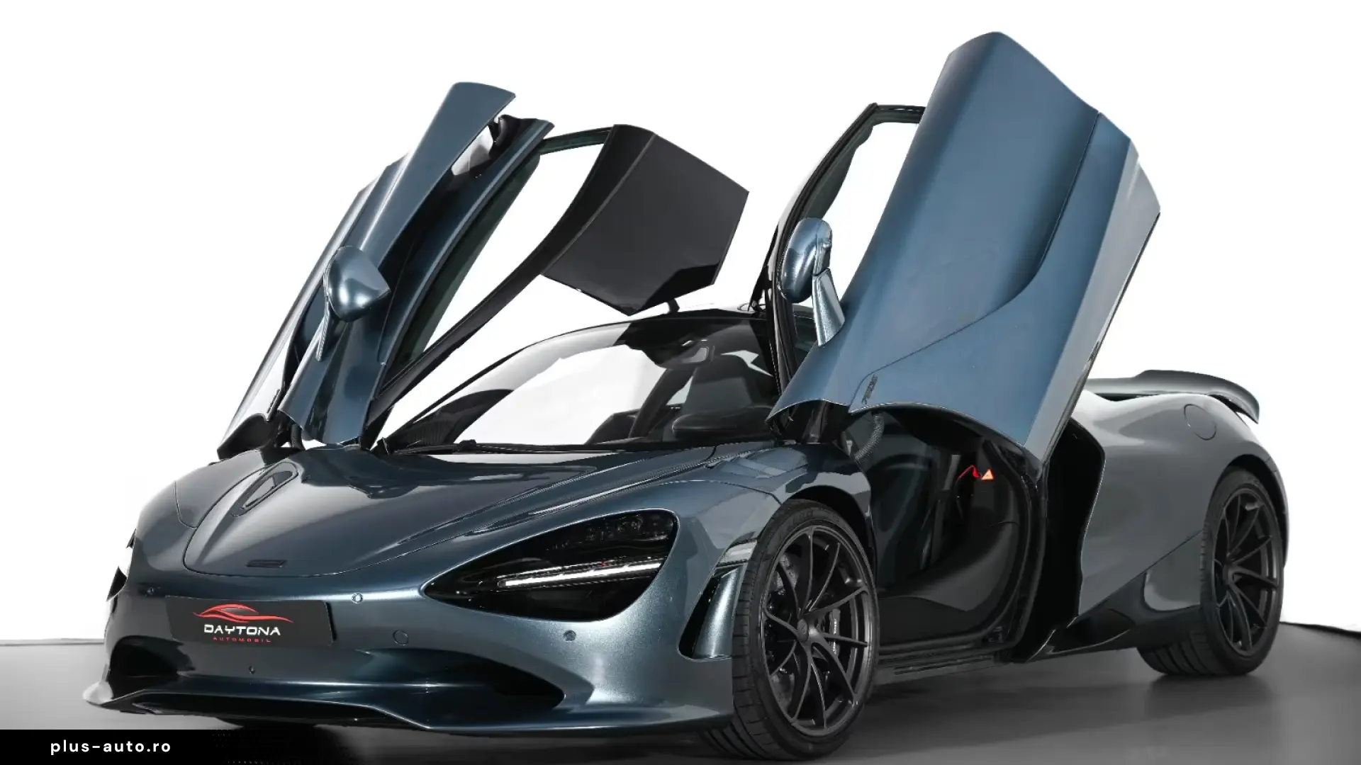 McLaren 750S   226 KM   TechLux   Carbon