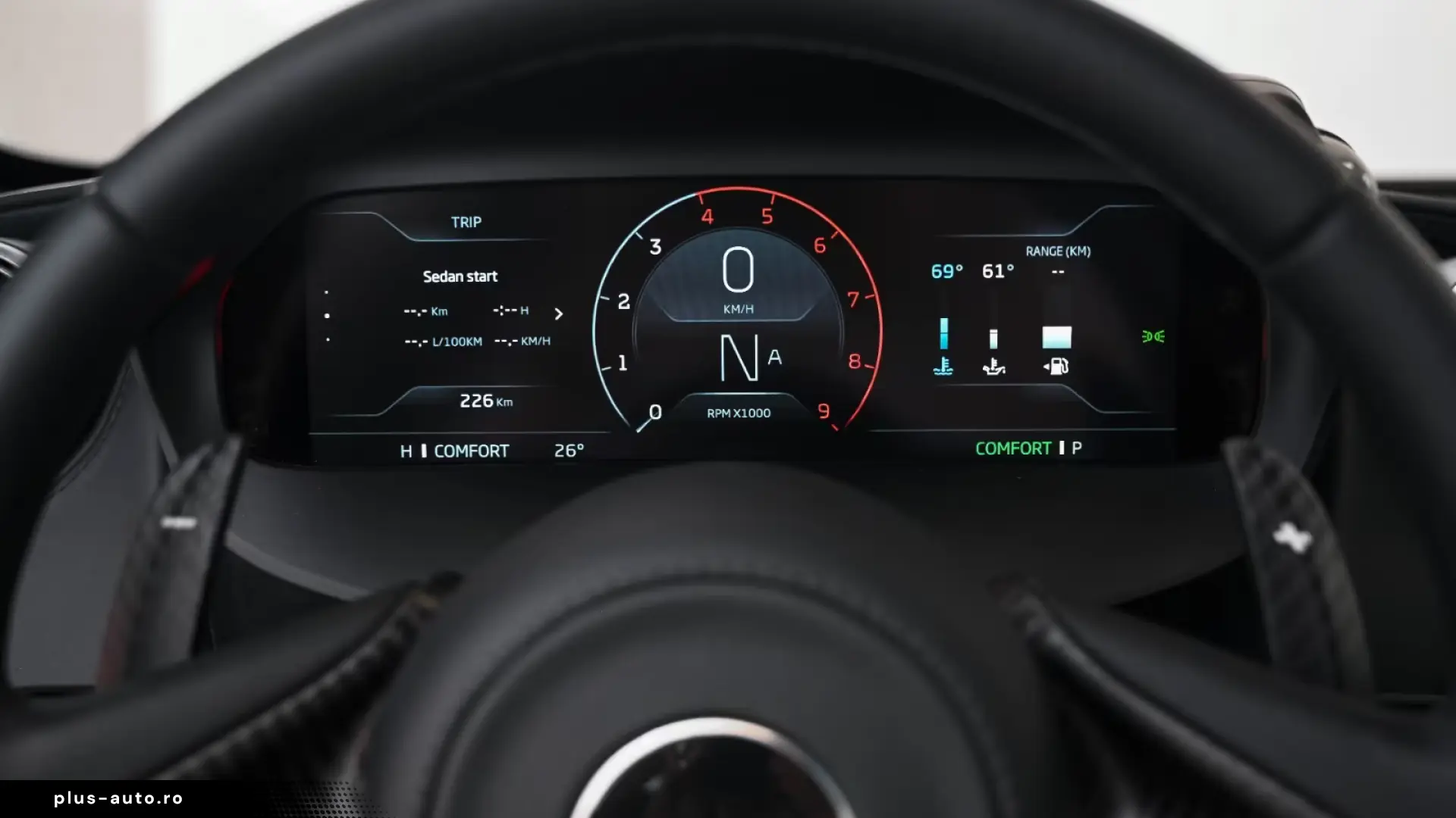 McLaren 750S   226 KM   TechLux   Carbon