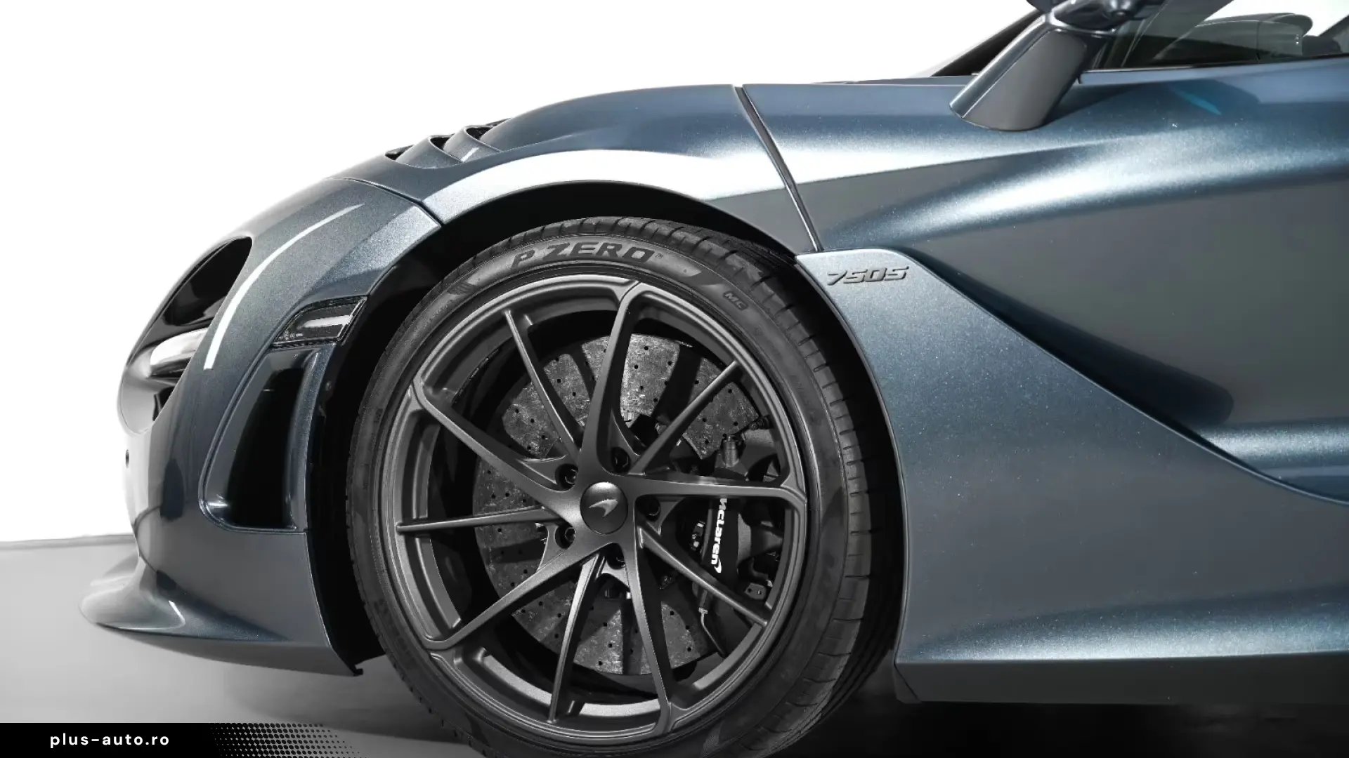 McLaren 750S   226 KM   TechLux   Carbon