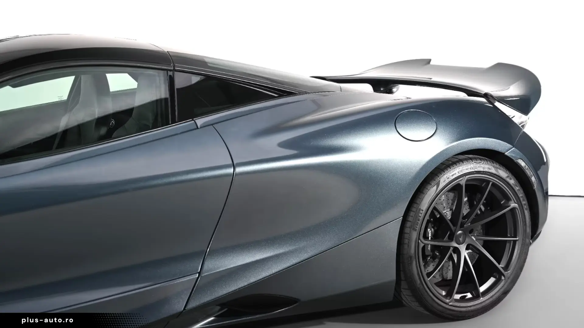 McLaren 750S   226 KM   TechLux   Carbon