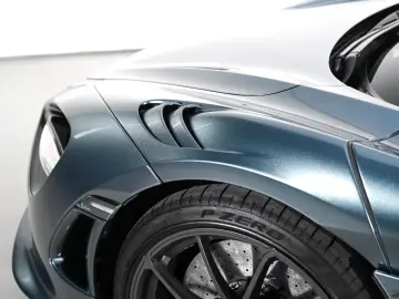 McLaren 750S   226 KM   TechLux   Carbon