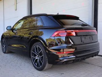 AUDI Q8 50 TDI qu FACELIFT BLACK-PAKET 2xS-Line VOLL