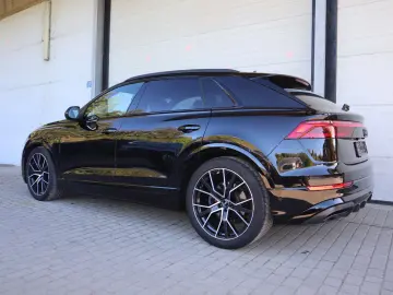 AUDI Q8 50 TDI qu FACELIFT BLACK-PAKET 2xS-Line VOLL