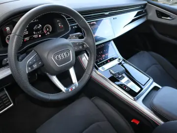 AUDI Q8 50 TDI qu FACELIFT BLACK-PAKET 2xS-Line VOLL