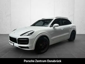 PORSCHE Cayenne GTS