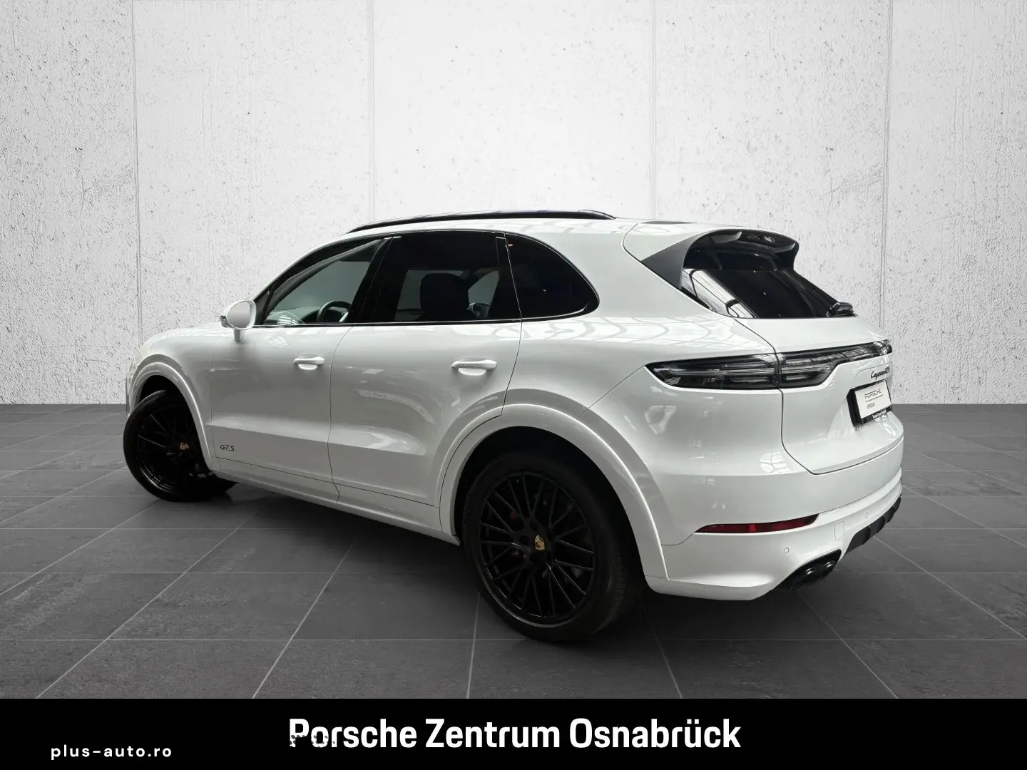 PORSCHE Cayenne GTS