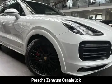 PORSCHE Cayenne GTS