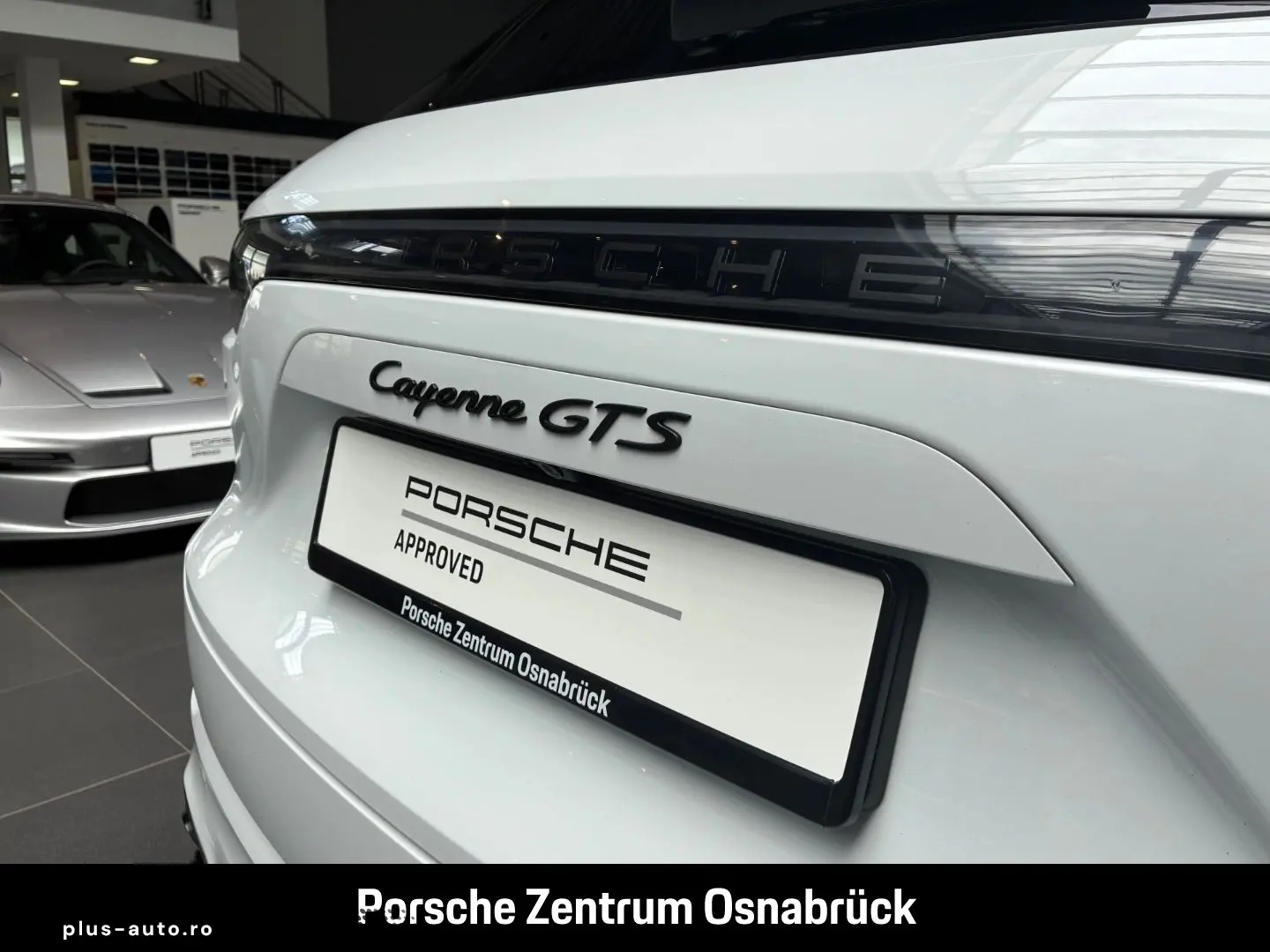 PORSCHE Cayenne GTS