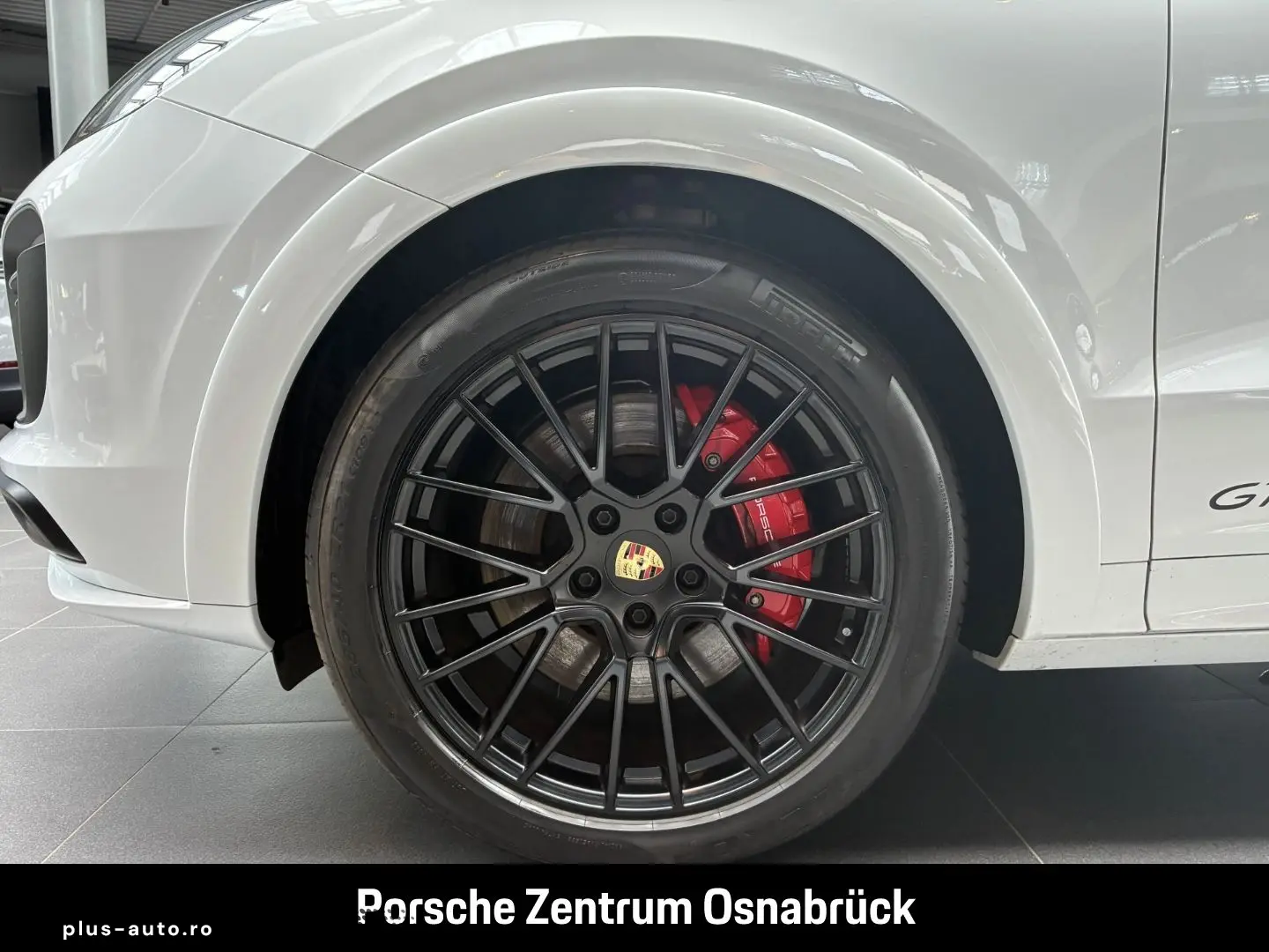 PORSCHE Cayenne GTS