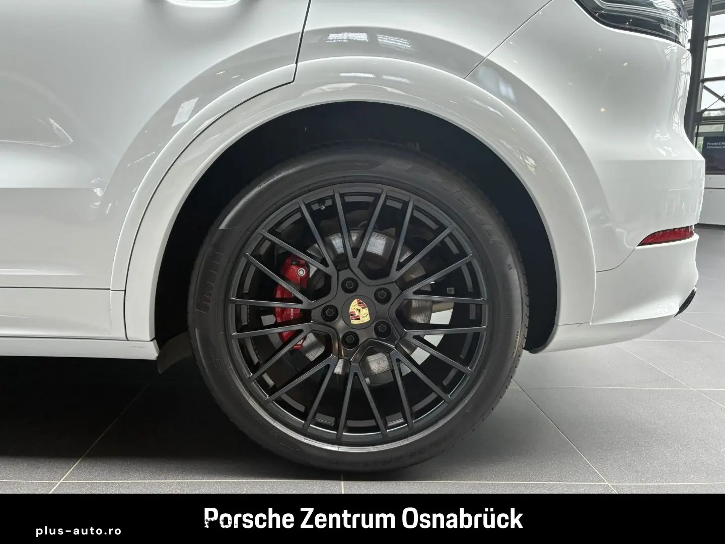 PORSCHE Cayenne GTS