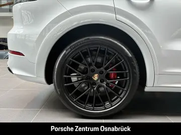 PORSCHE Cayenne GTS