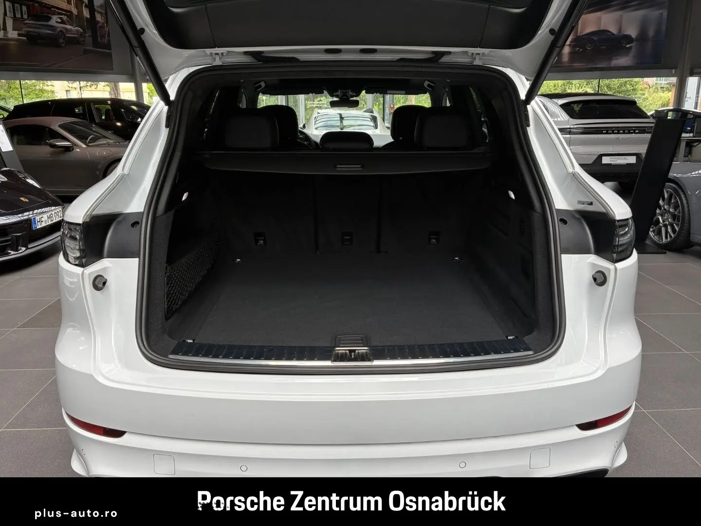 PORSCHE Cayenne GTS