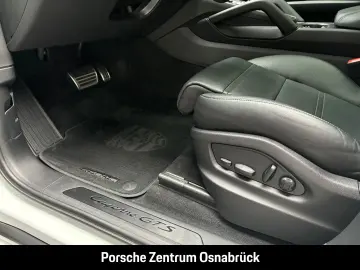 PORSCHE Cayenne GTS