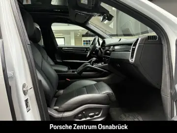 PORSCHE Cayenne GTS