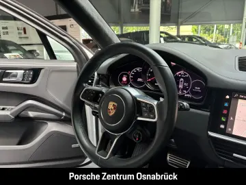 PORSCHE Cayenne GTS