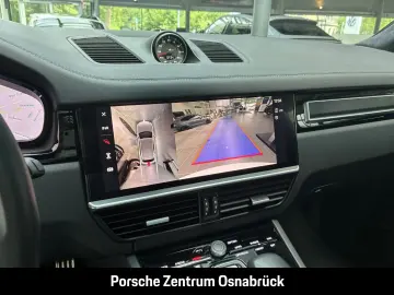 PORSCHE Cayenne GTS