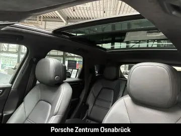 PORSCHE Cayenne GTS