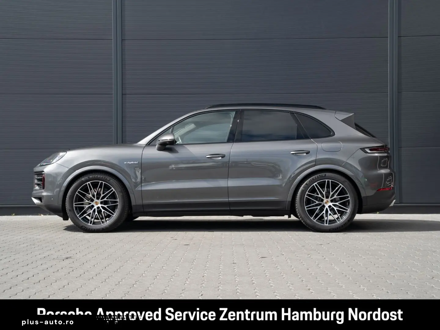 PORSCHE Cayenne E-Hybrid Panorama BOSE PASM InnoDrive