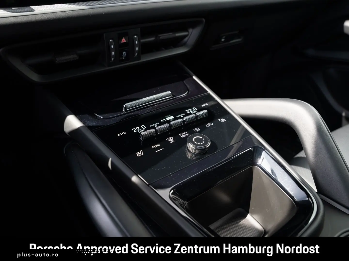 PORSCHE Cayenne E-Hybrid Panorama BOSE PASM InnoDrive