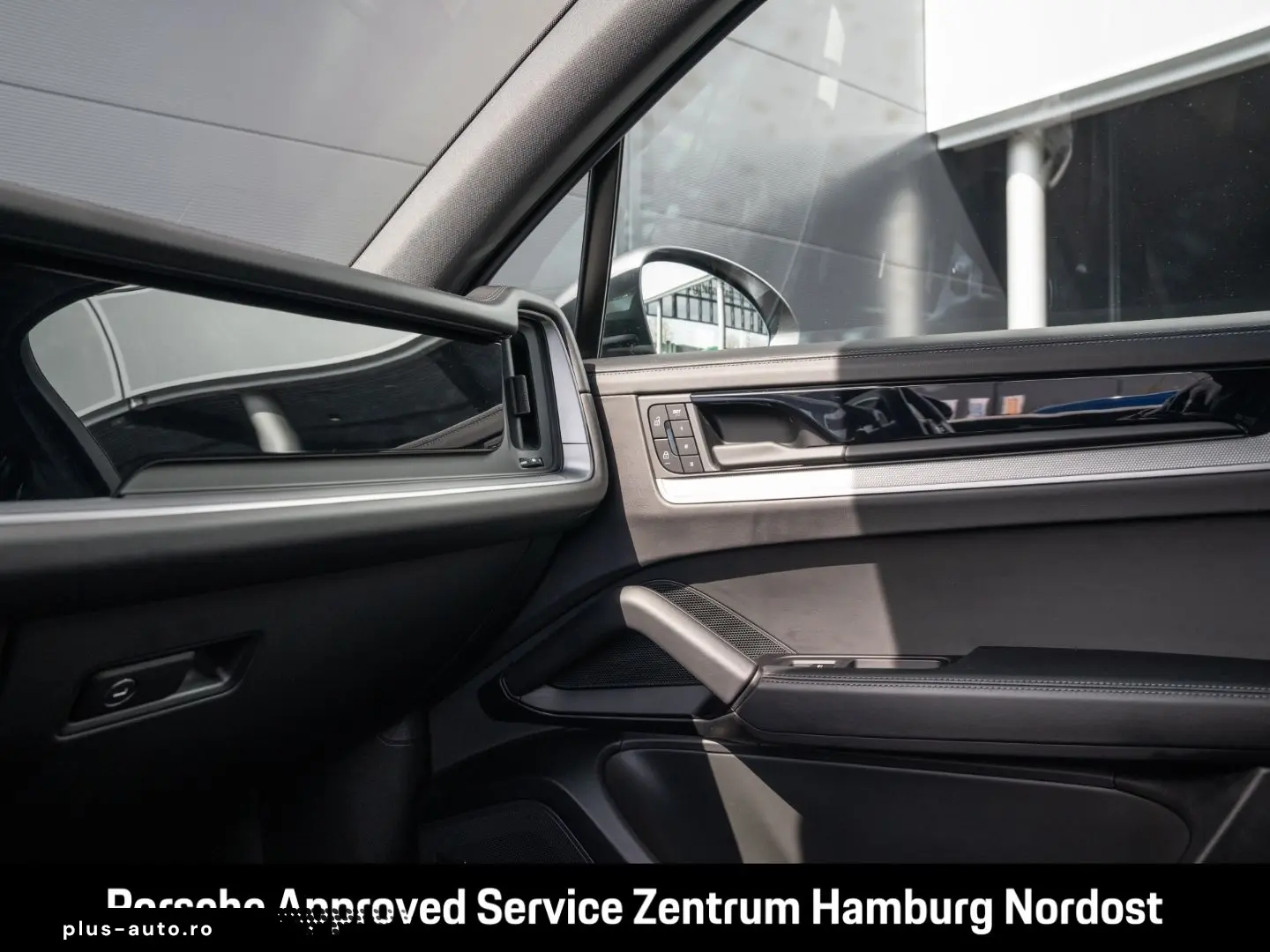 PORSCHE Cayenne E-Hybrid Panorama BOSE PASM InnoDrive