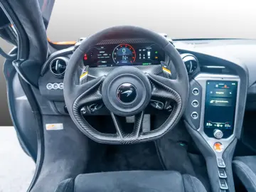 McLaren 750S Coupe Performance   Carbon   Sports Exhaust