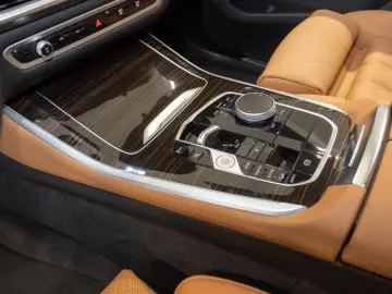 BMW X5 30dxDriveMSport AHK Navi HUD RFK eSitze Leder