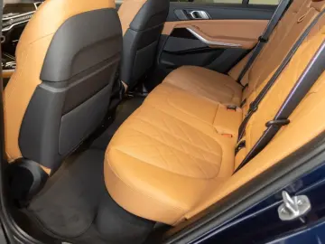 BMW X5 30dxDriveMSport AHK Navi HUD RFK eSitze Leder