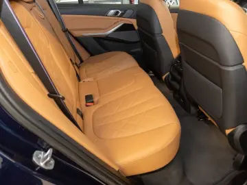 BMW X5 30dxDriveMSport AHK Navi HUD RFK eSitze Leder