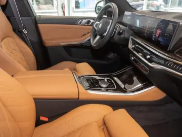 BMW X5 30dxDriveMSport AHK Navi HUD RFK eSitze Leder