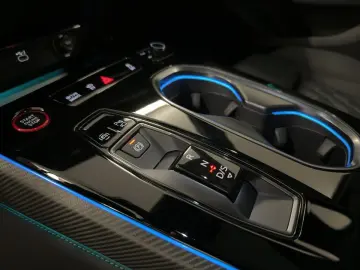 AUDI A6 Limousine e-hybrid qu. S tr. 360 K HUD PANO