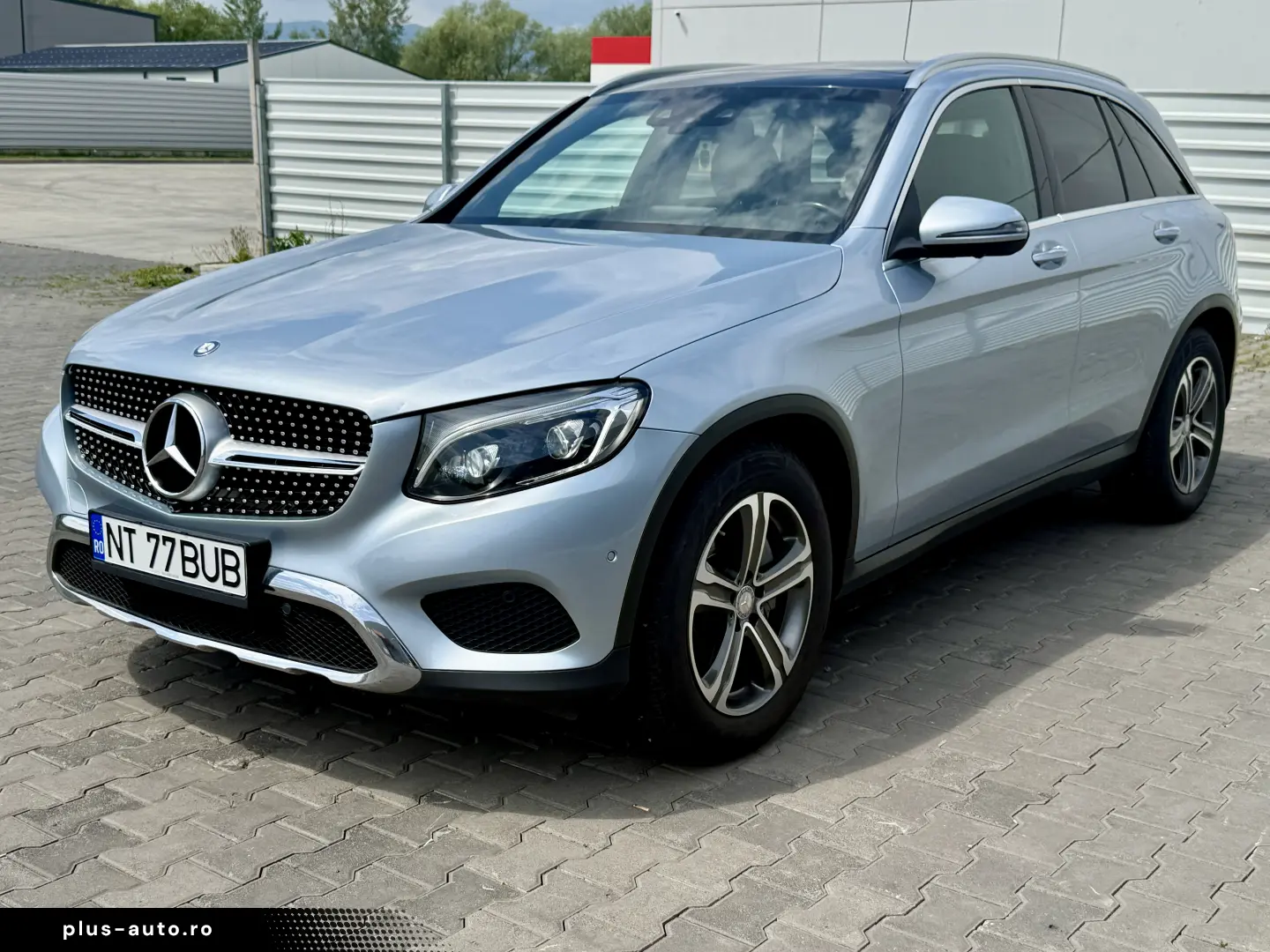 GLC 220d 360 Panoramic Keyless ILS HUD