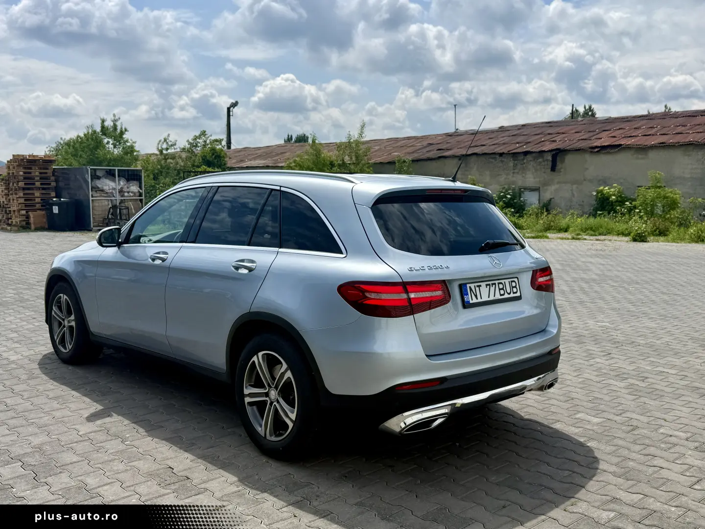 GLC 220d 360 Panoramic Keyless ILS HUD
