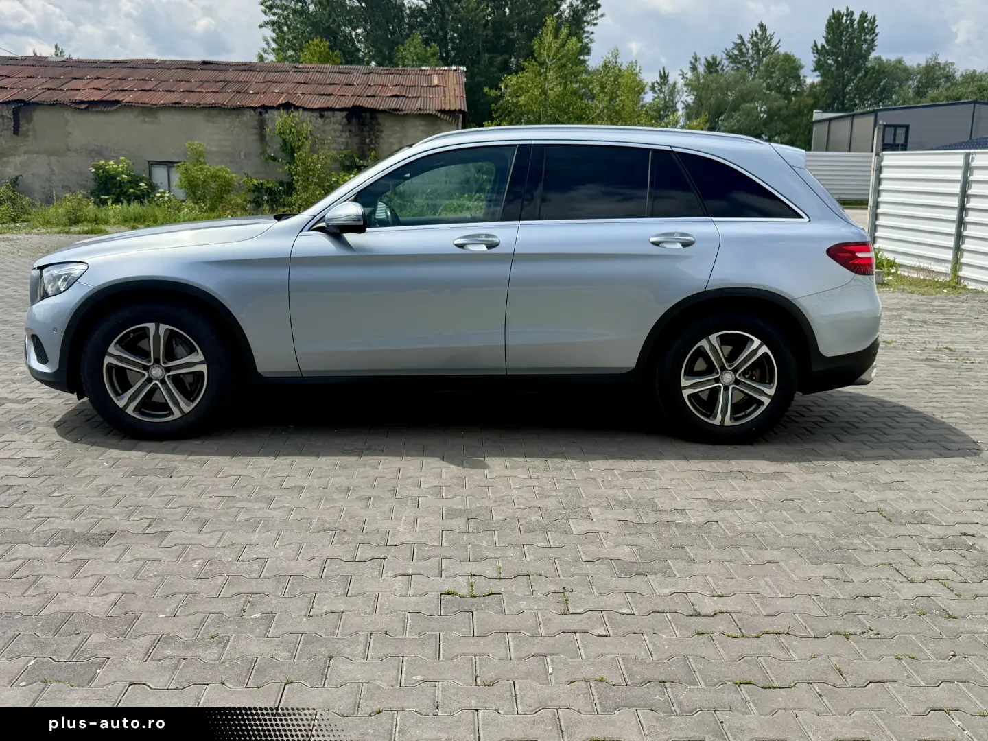 GLC 220d 360 Panoramic Keyless ILS HUD