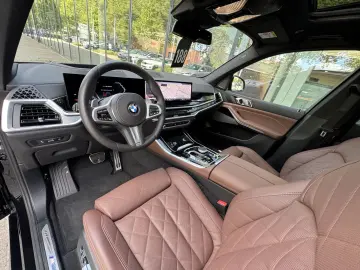 BMW X5 xDrive30d M Sport AHK PANO 2-Achs-Luft StHzg