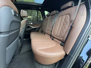 BMW X5 xDrive30d M Sport AHK PANO 2-Achs-Luft StHzg