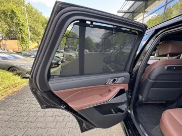 BMW X5 xDrive30d M Sport AHK PANO 2-Achs-Luft StHzg