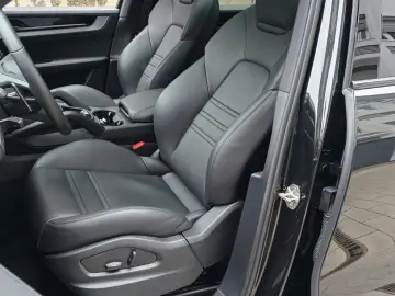 PORSCHE CayenneCoupe  Mod26 Pano AHK HUD SpoSi18Wege