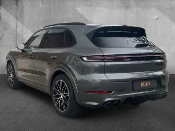 PORSCHE Cayenne Sport Design Pano 360  Kam Bose Head-Up