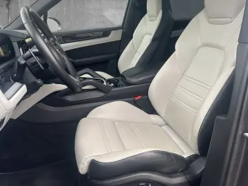 PORSCHE Cayenne Sport Design Pano 360  Kam Bose Head-Up