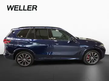 BMW X5 xDr30d MSport Pro IconicGlow 360