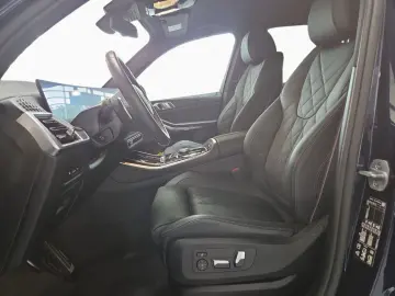 BMW X5 xDr30d MSport Pro IconicGlow 360
