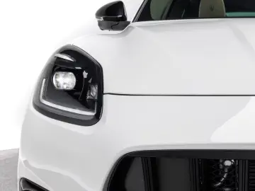 Maserati Grecale Trofeo FUORISERIE
