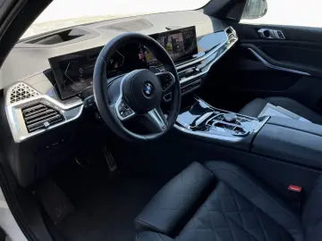BMW X5 xDr30d MSpo IcGlow SoftClose 360 AuxHeat VentilatedS