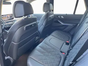 BMW X5 xDr30d MSpo IcGlow SoftClose 360 AuxHeat VentilatedS