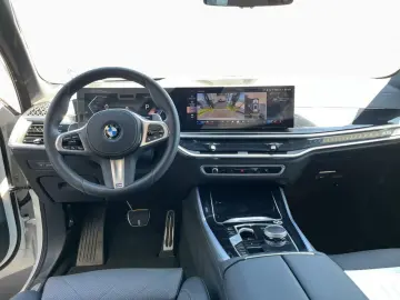 BMW X5 xDr30d MSpo IcGlow SoftClose 360 AuxHeat VentilatedS