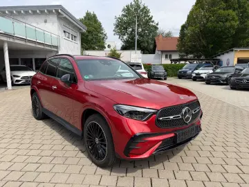 MERCEDES-BENZ GLC 300e 4Matic AMG Distr Night Burm M…