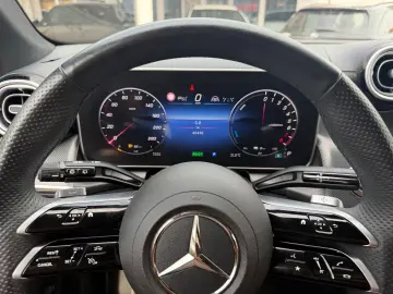MERCEDES-BENZ GLC 300e 4Matic AMG Distr Night Burm M…