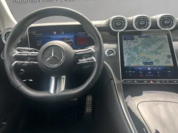 MERCEDES-BENZ GLC200 4M AMG Memo DigiLED KeyGo